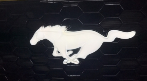 福特野马中网 LOGO 灯